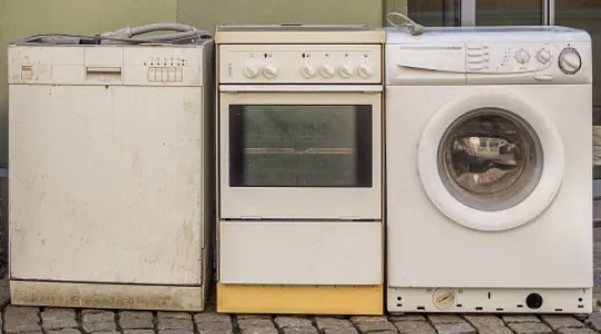 washer and dryer appliance